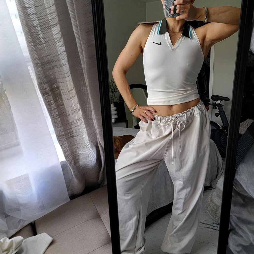 NWT NIKE COURT tight-fit women's collared tennis top